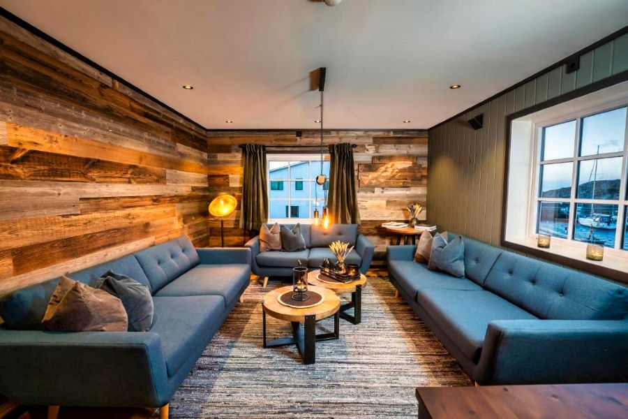 where to stay in the lofoten islands_tobiasbrygga_henningsvær
