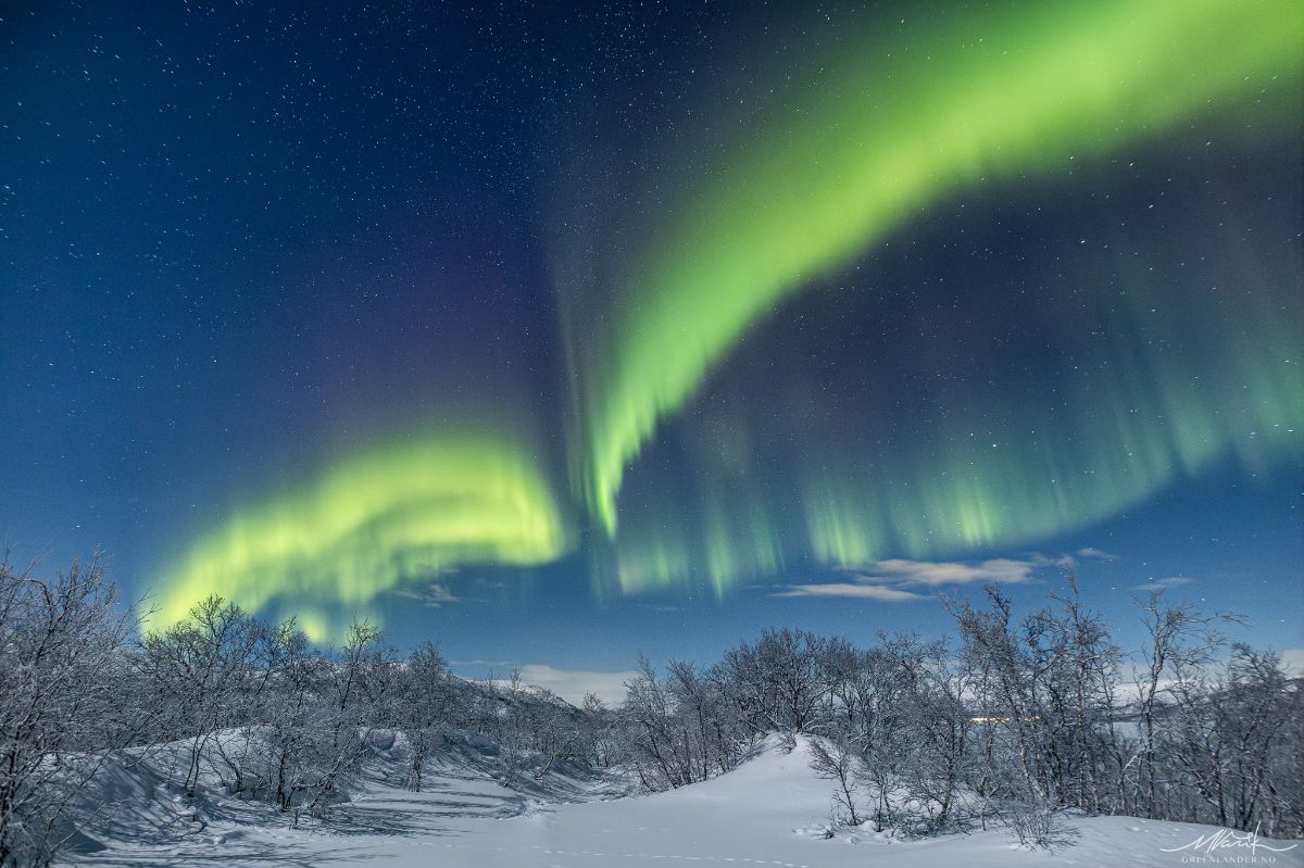 Best northern lights tours in Tromsø: when the weather is bad around Tromsø, the tour will take you to Finland