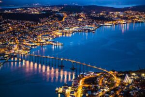 How to get to Tromso in winter - direct flights from European cities