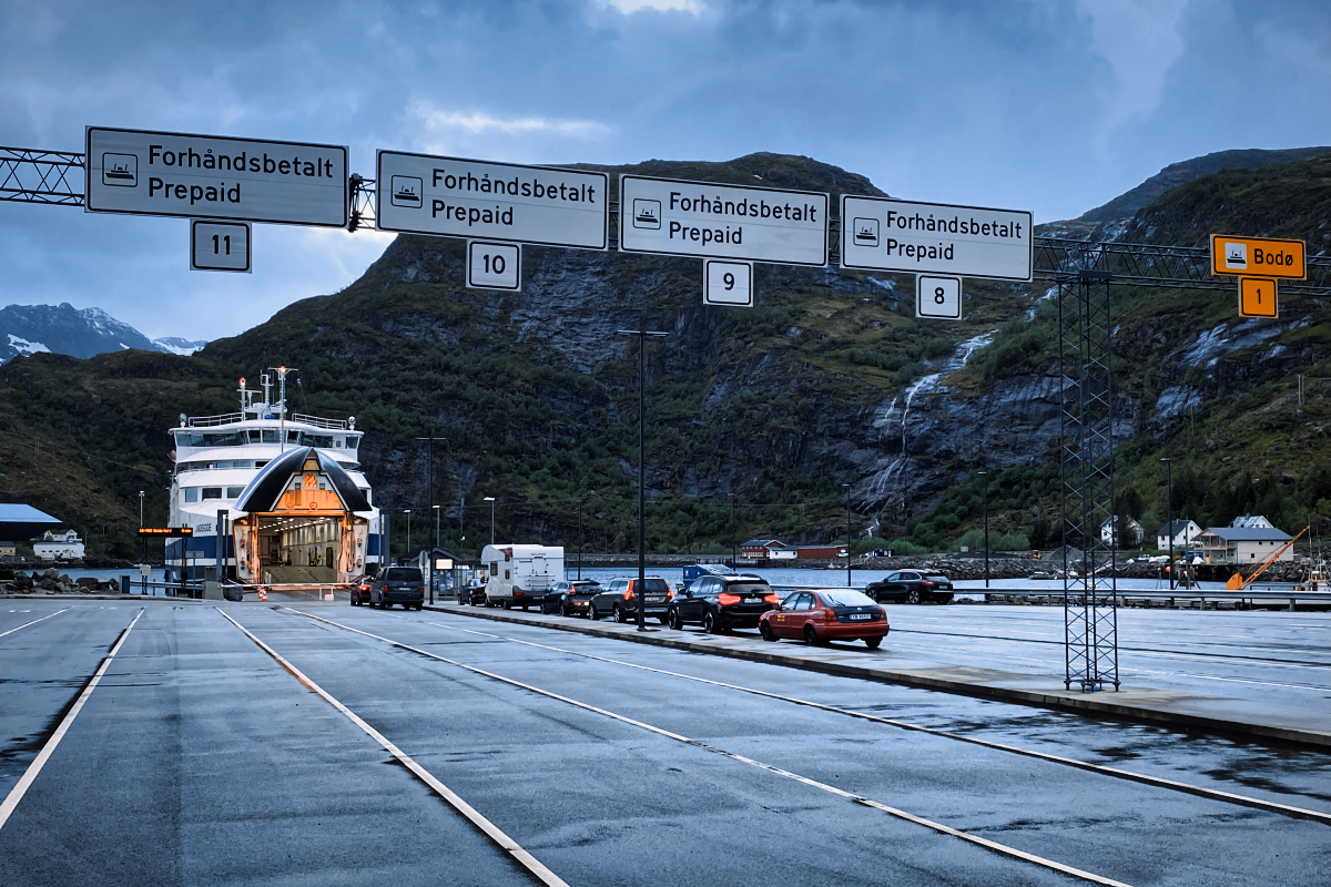 Ferry Terminal in Moskenes Lofoten_2