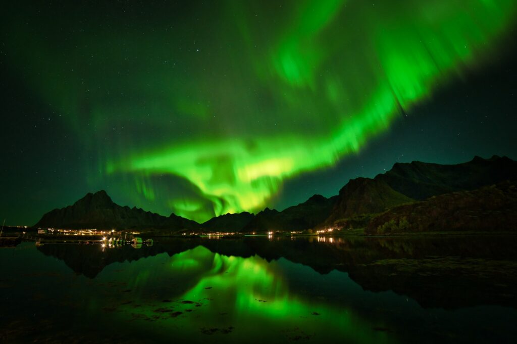 Northern lights photographed from Skårungen in eastern Lofoten