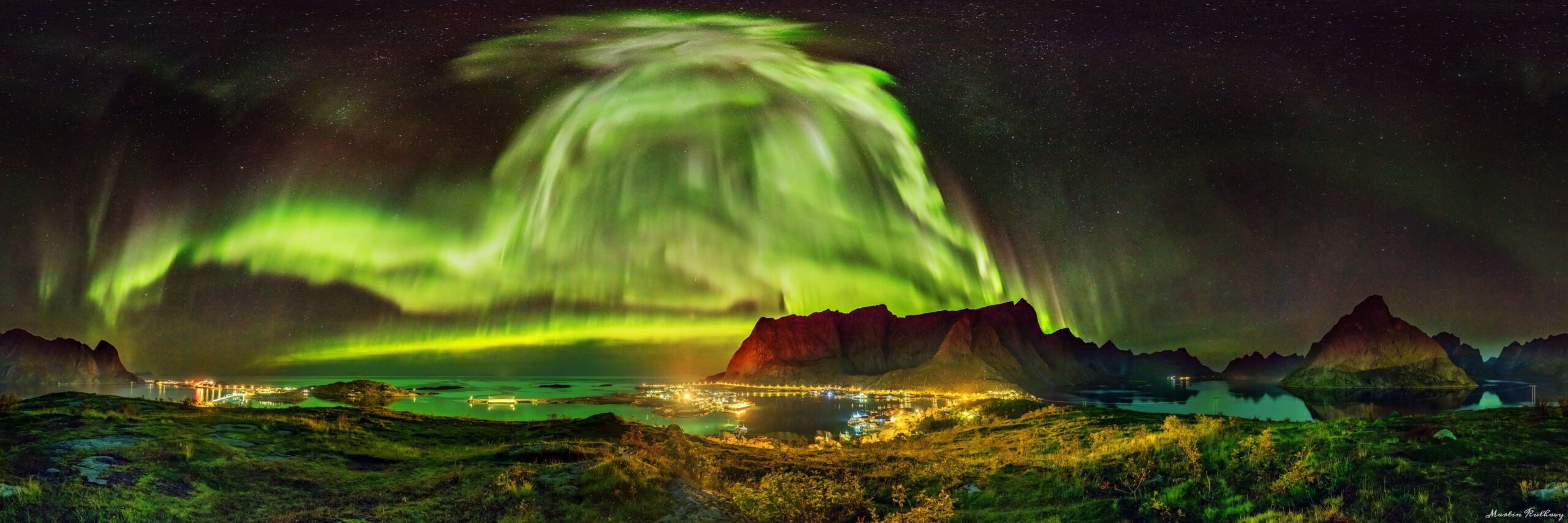 northern lights in Lofoten