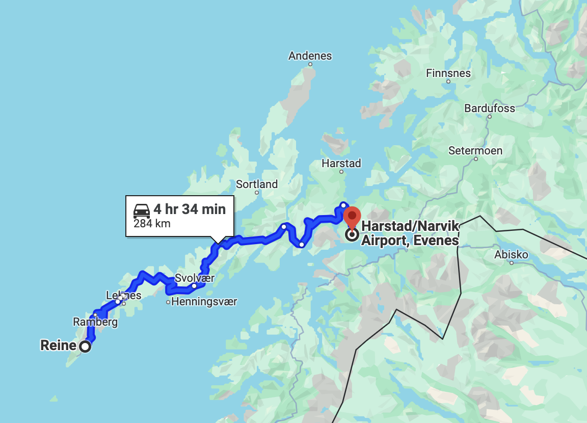 Distance between Evenes Airport and Reine