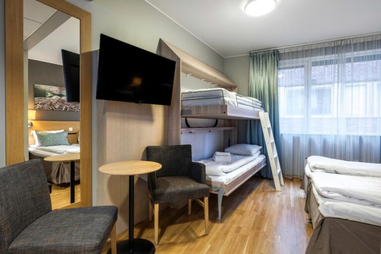 Best luxury hotels in Tromso_Quality hotel saga_family room