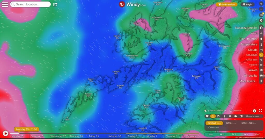 Weather forecast by windy.com showing the cloud coverage over the Lofoten Islands