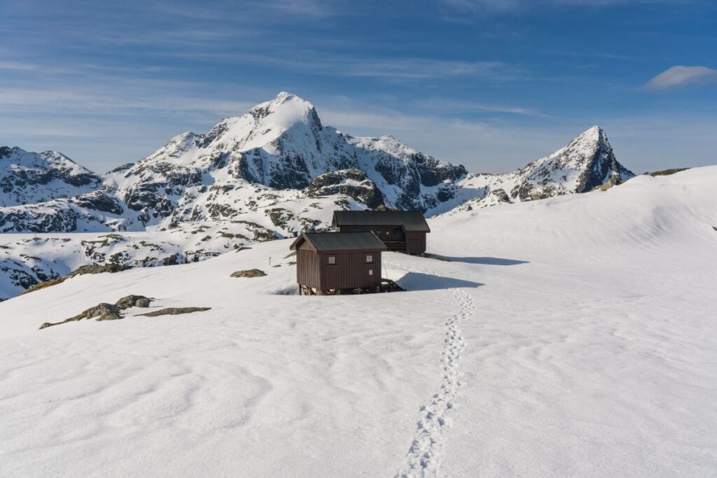 Munkebu hut in Lofoten is closed over the winter