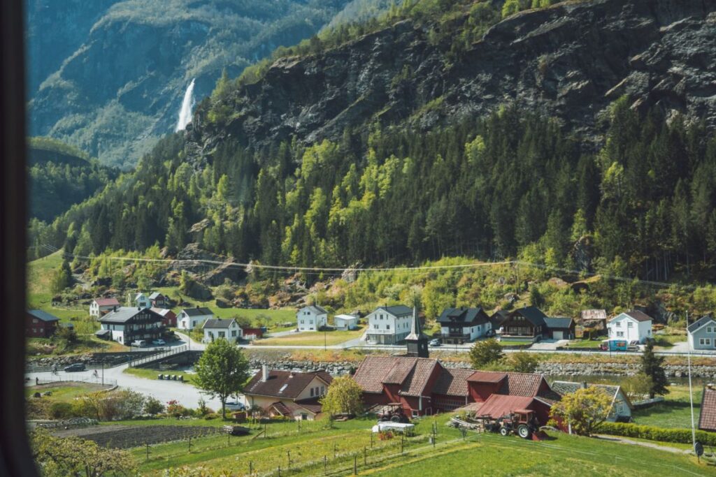 Norway in a Nutshell on your own: The view from Flåm Railway