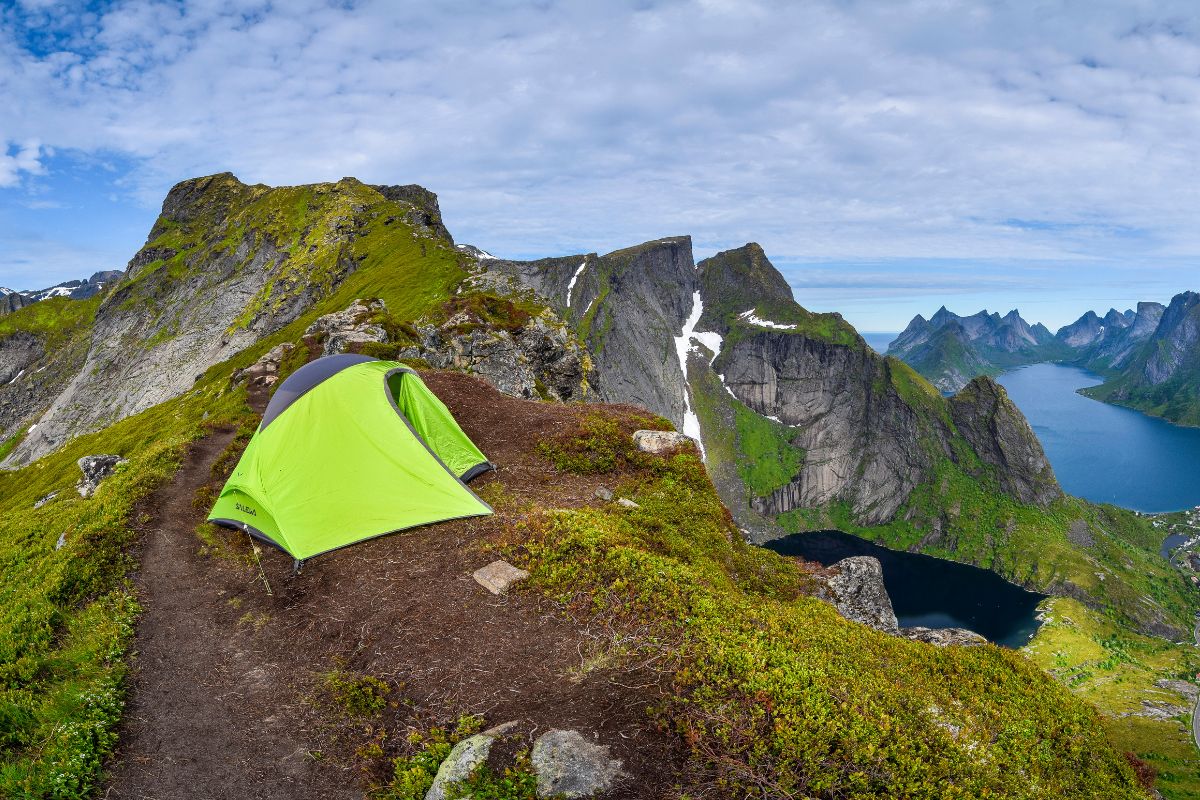 Camping at Reinebringen in Lofoten