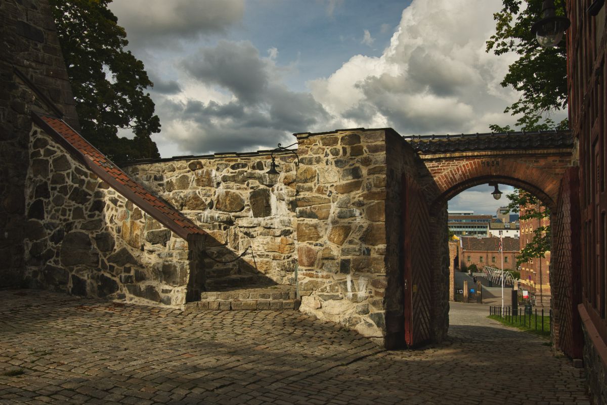 You can walk through the fortress from the Opera House to the City Hall and continue along the Aker Brygge waterfront.