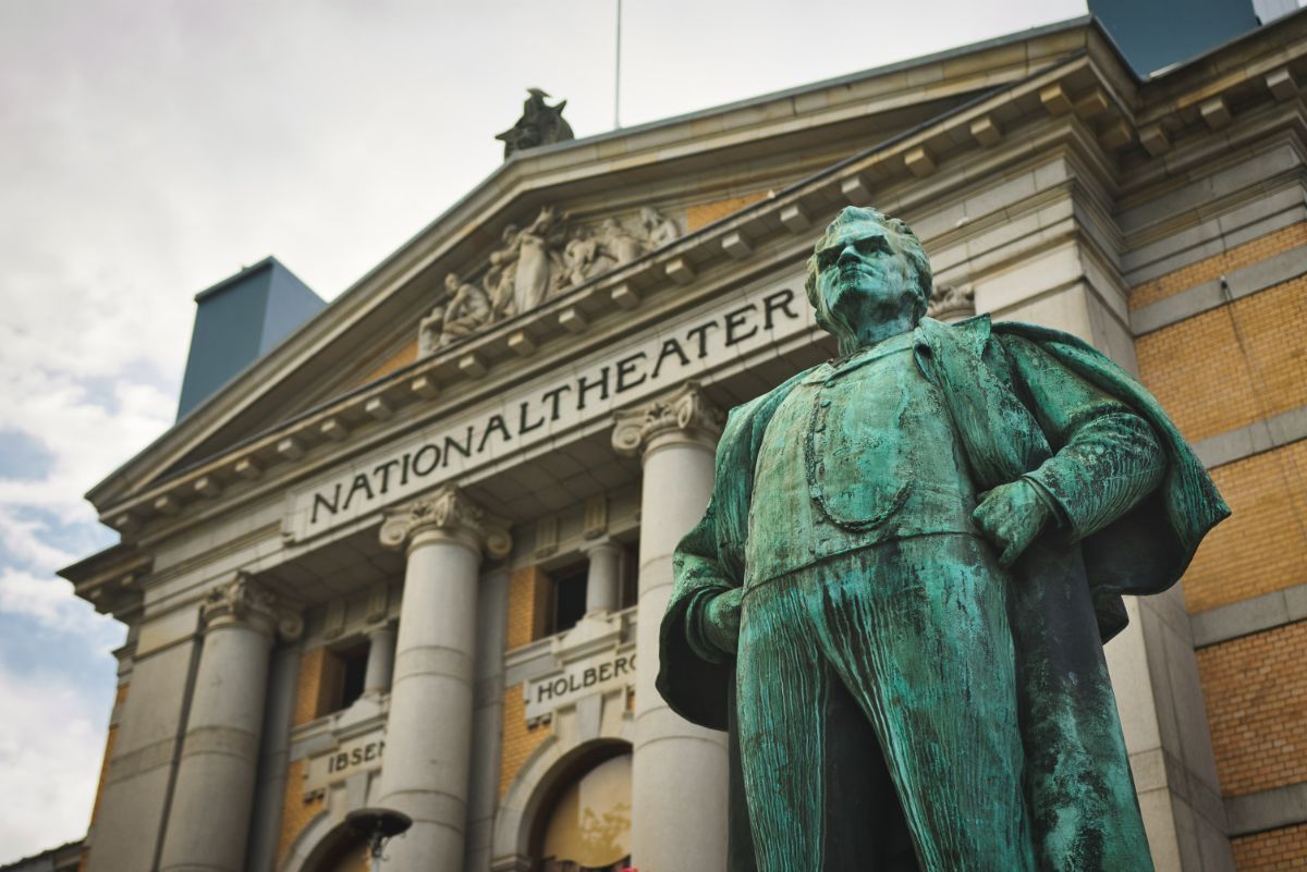 Bjørnstjerne Bjørnson in front of the National Theater in Oslo