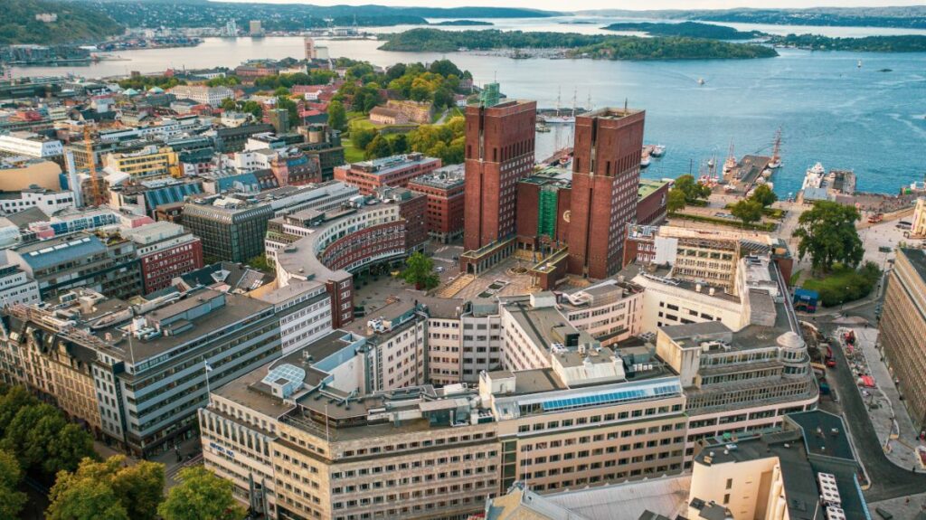 Plan your Trip to Lofoten 36 What to do in Oslo in one day: Oslo rådhus (city hall)