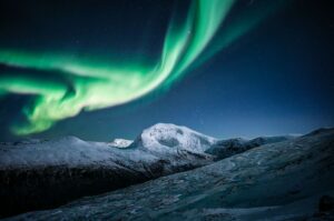 best time to see northern lights in tromso_february_northbound_12