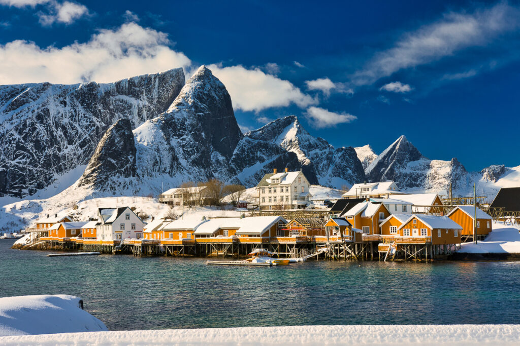 Sightseeing tour from Reine